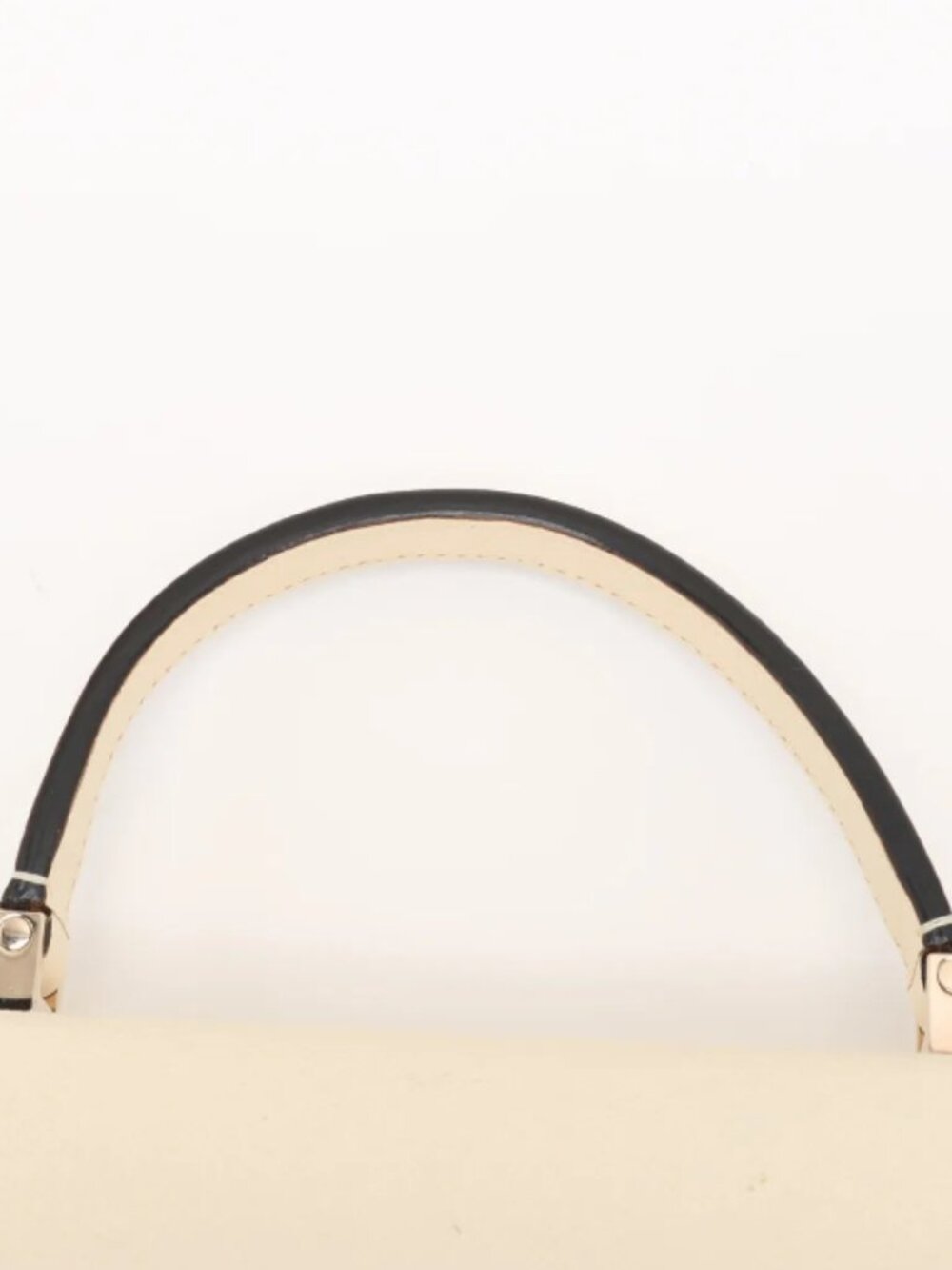 The Valextra Medium Iside Leather Two-Way Handbag in Beige is a refined and eleg - Picture 6 of 15